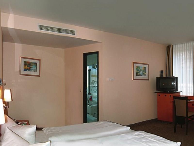 ברלין Hotel Alt Tempelhof מראה חיצוני תמונה